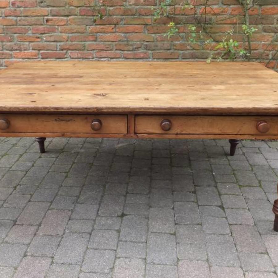 Large Victorian Country Pine Table to Seat 8