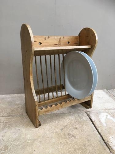 Early 20th Century Pine Plate Rack with Cup Rack