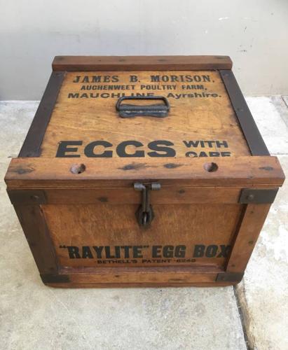 Superb Condition 1930s Raylite Travelling Egg Box