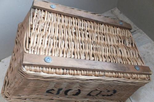 Large Edwardian Bakers Basket - Co op