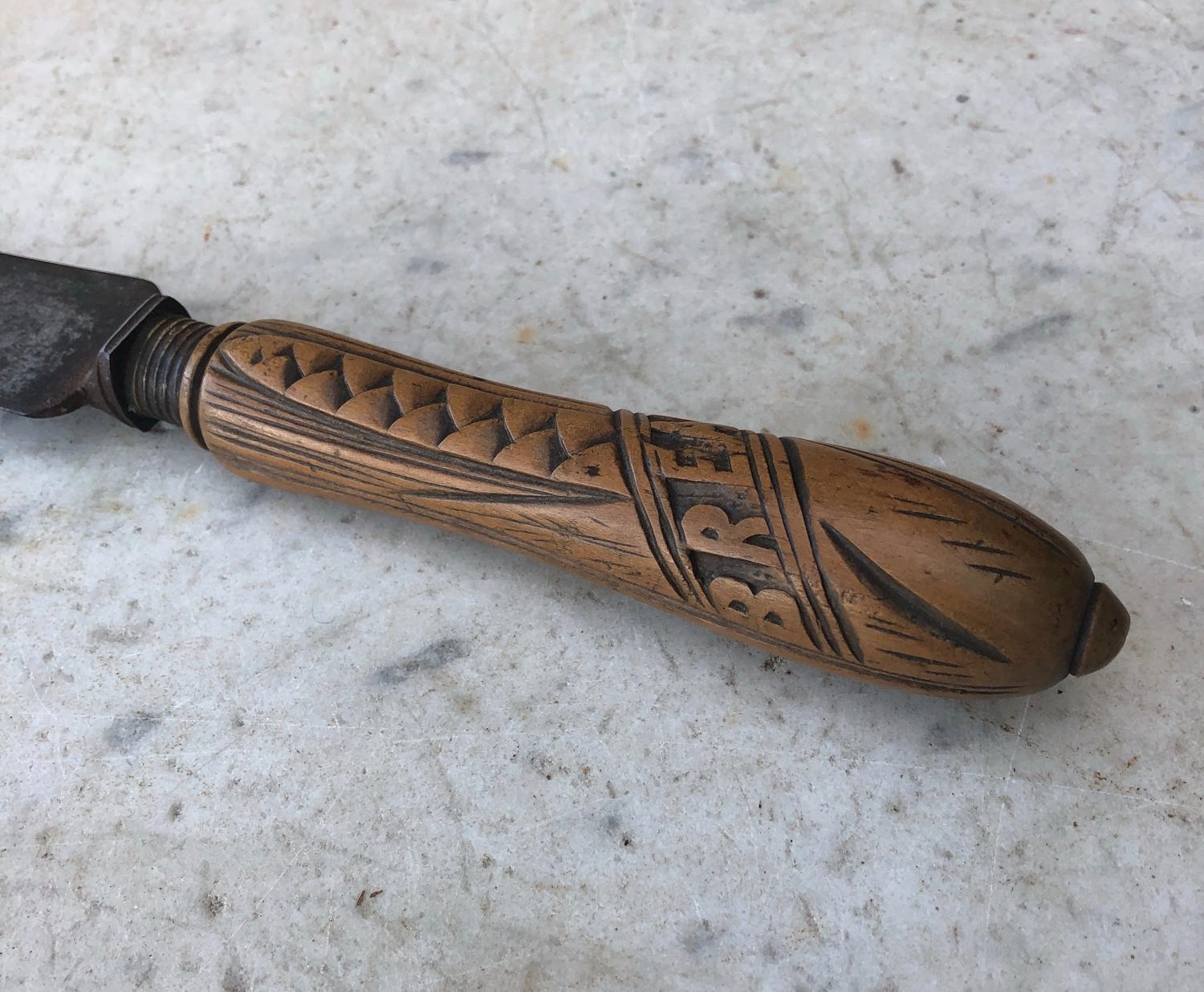 Victorian Bread Knife - Carved Diagonal Bread on Handle