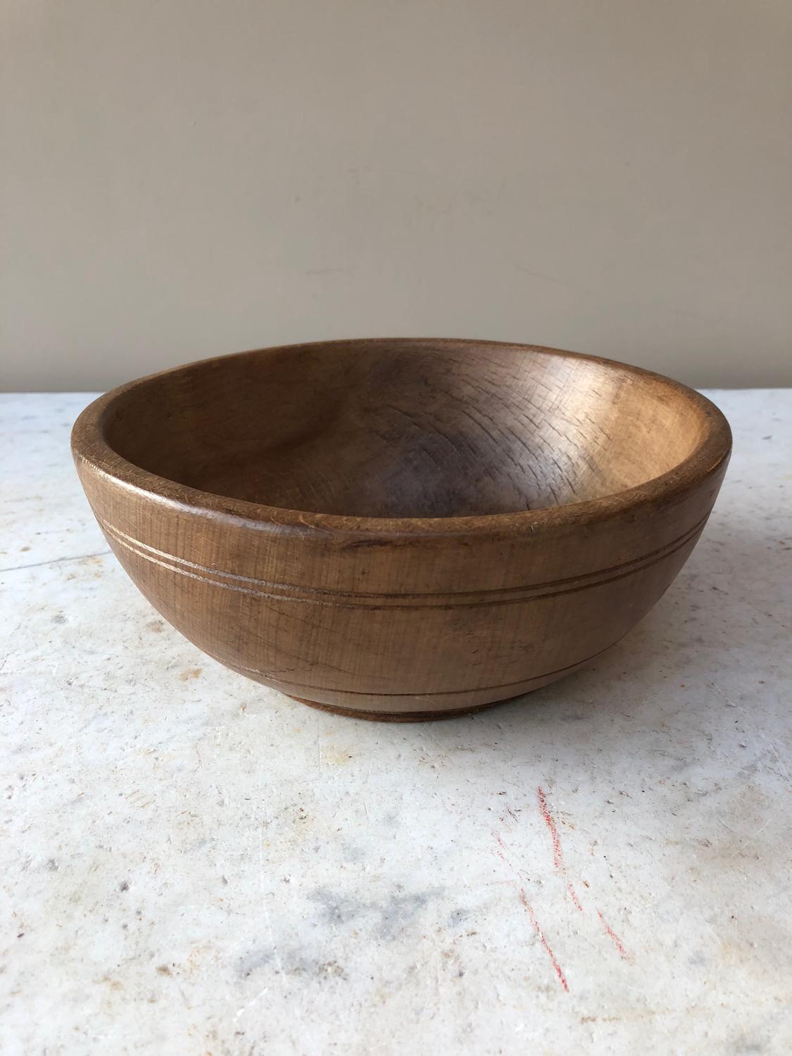 Small Victorian Treen Dairy Bowl in Wonderful Condition.