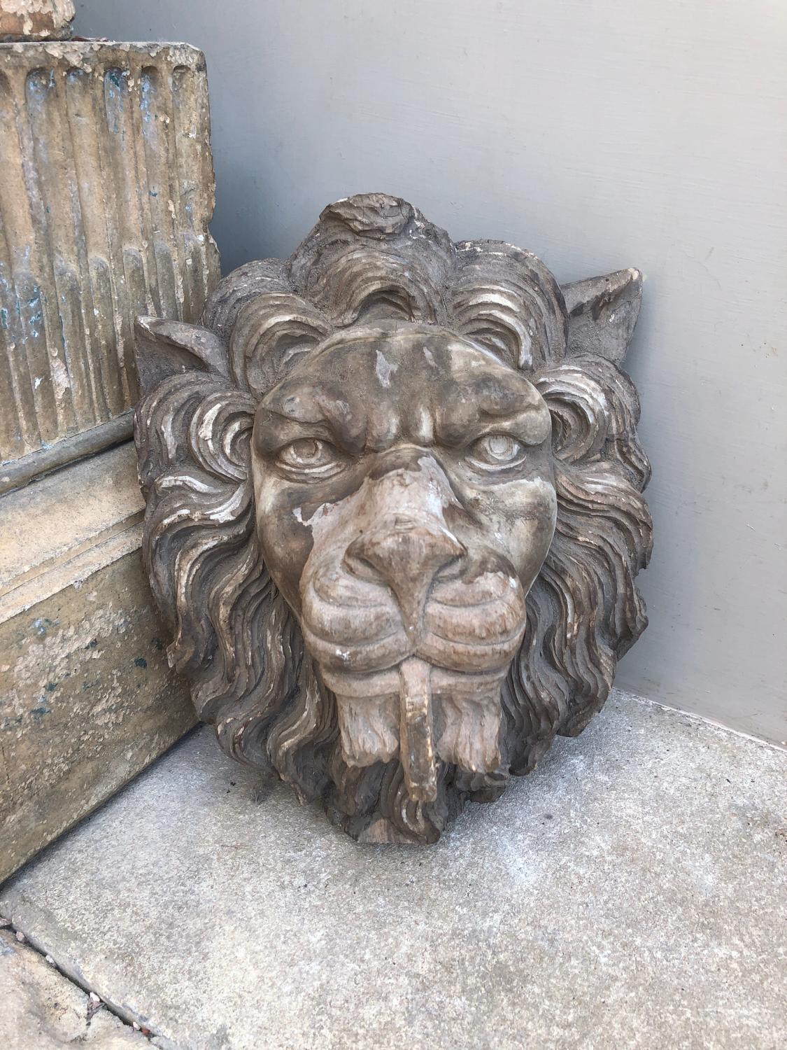 Late Victorian Carved Faded Oak Lions Head - Beautiful Detail