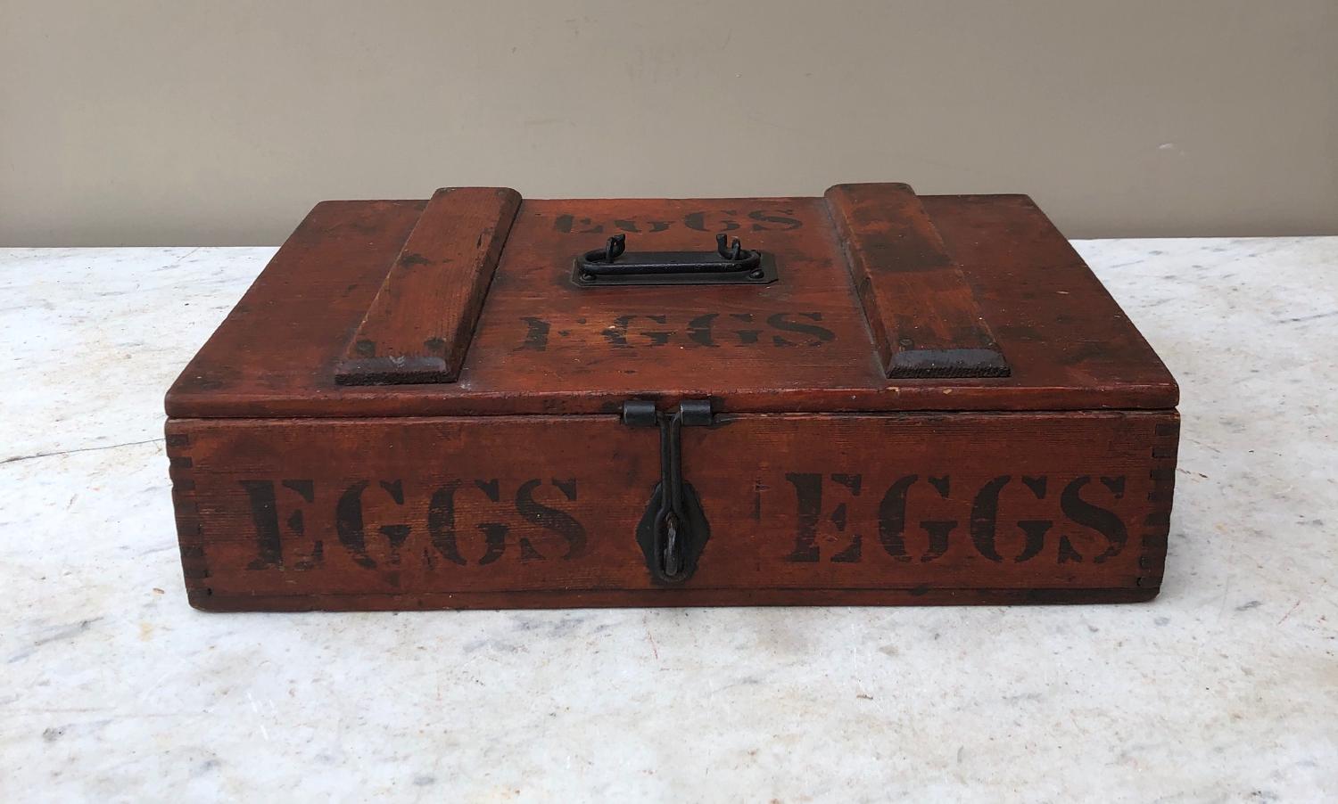 Early 20thC Pine Travelling Eggs Box