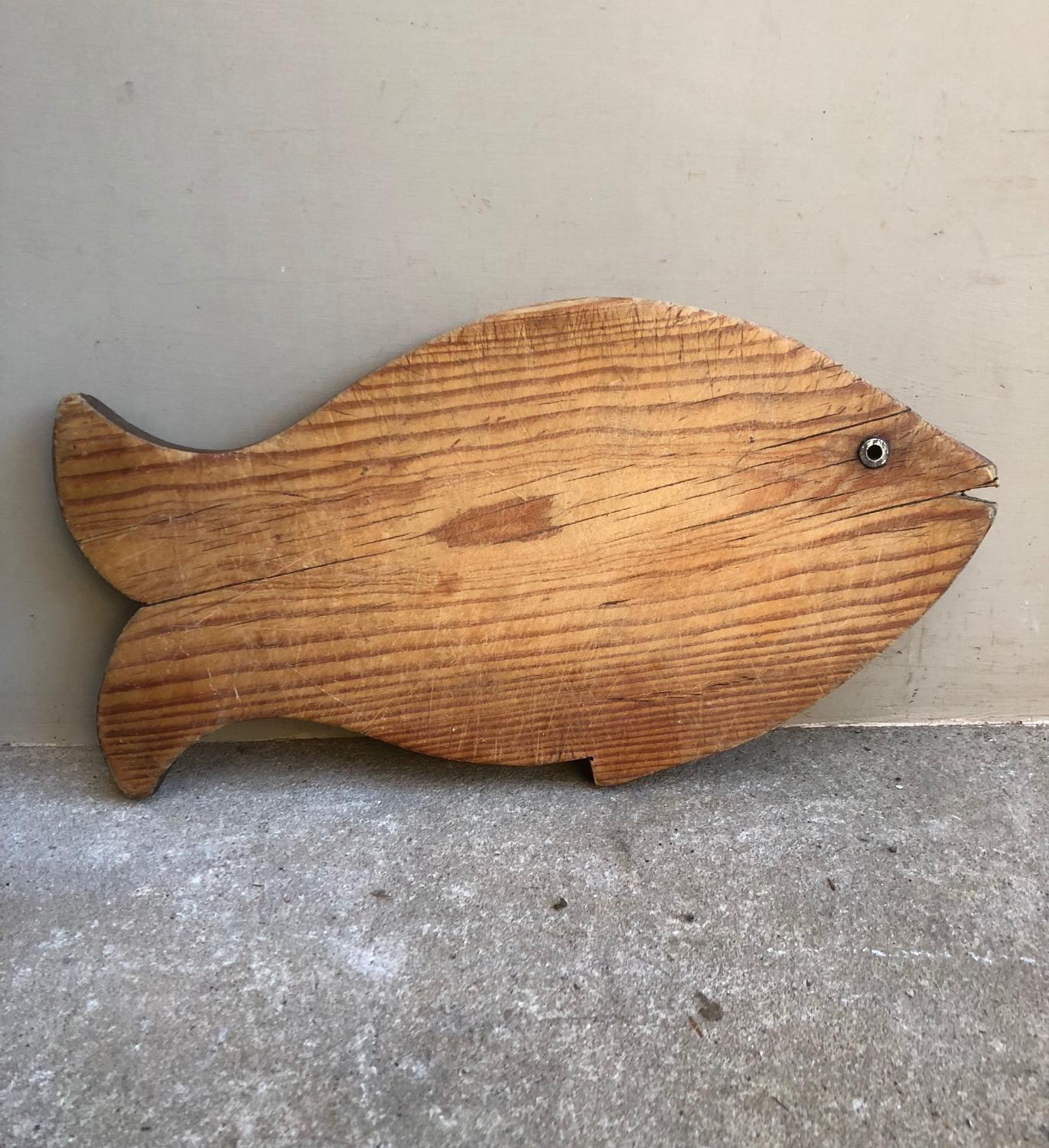 Early 20th Century Pine Fish Shaped Chopping Board