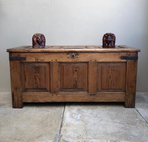 Excellent Condition Mid 18thC Georgian Pine Panelled Coffer c.1750