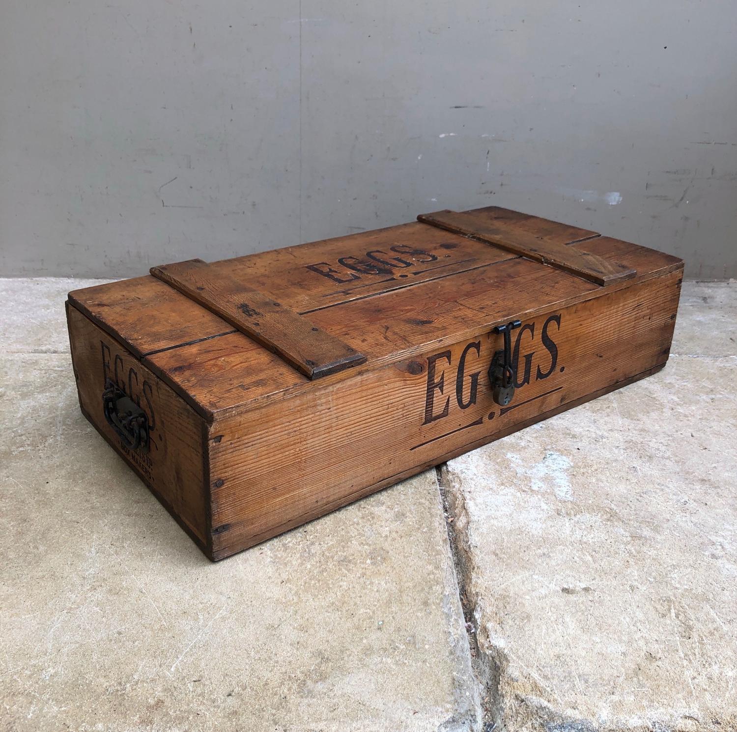 Superb Condition - Early 20th Century Pine Travelling Eggs Box