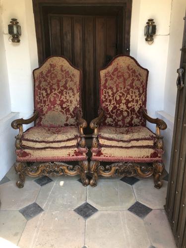 Pair of King & Queen Queen Anne Style Chairs - Quality Chairs c.1920