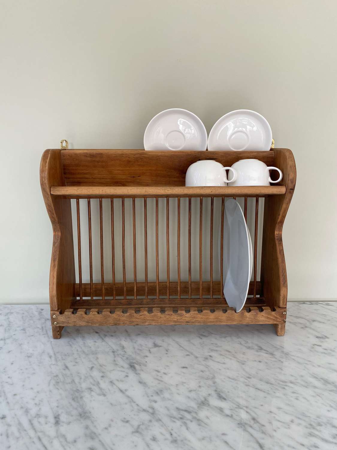 Wall Hung Plate, Cup & Saucer Rack c.1940