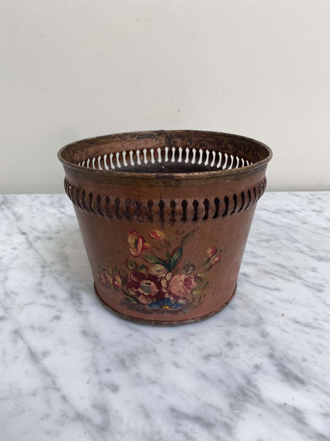Early 20th Century Toleware Jardiniere with Fretwork Top