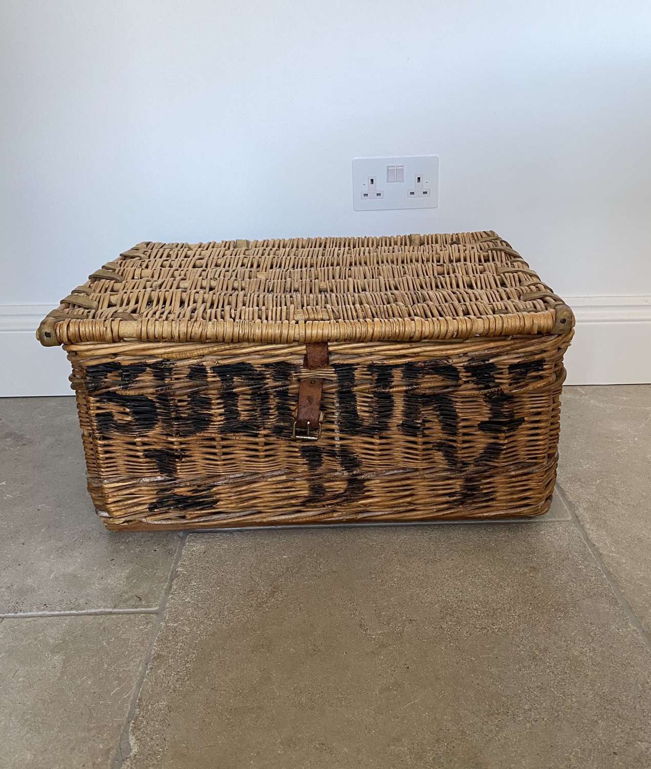 Early 20th Century Laundry Basket - Sudbury Laundry