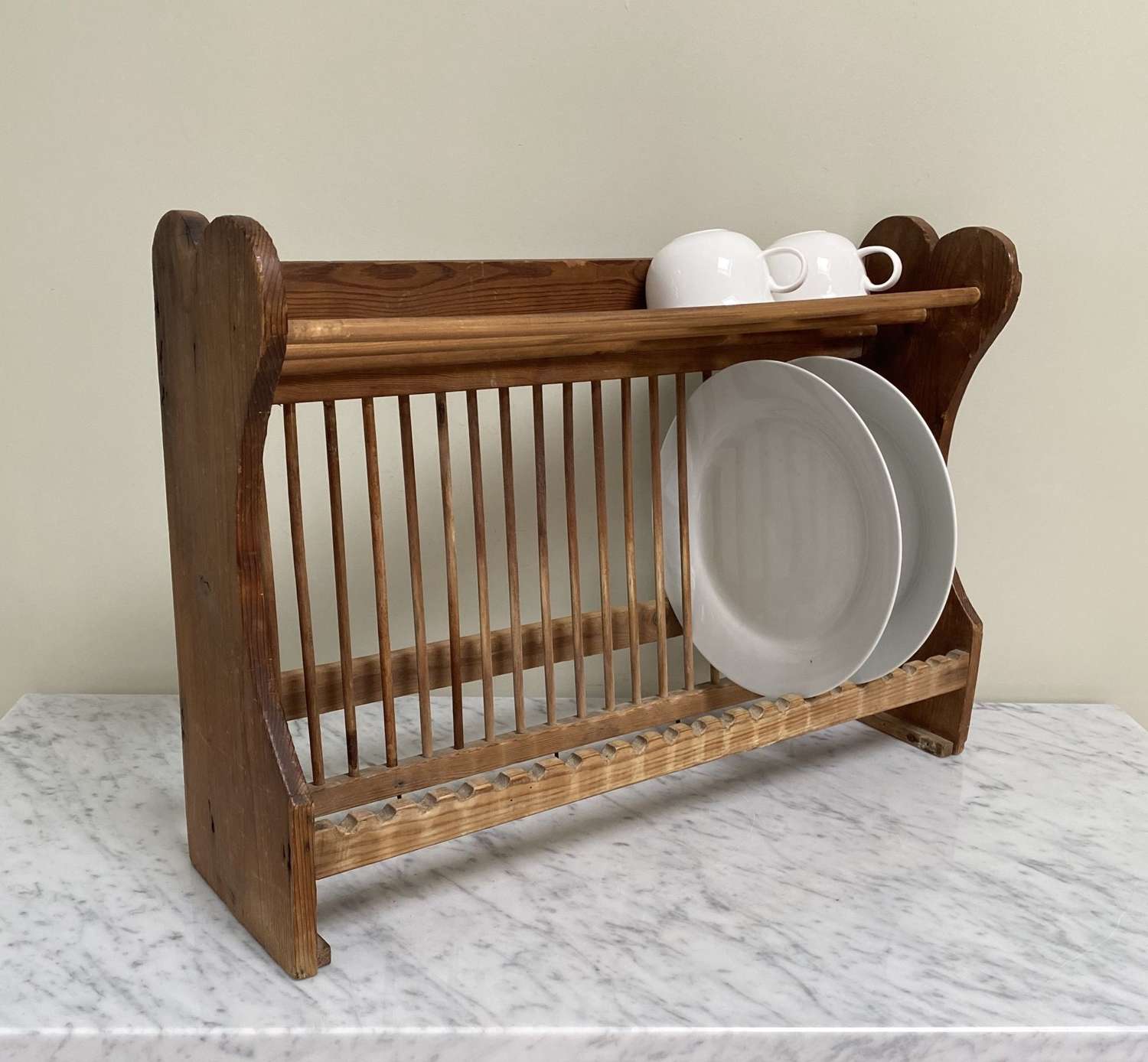 Antique Early 20thC Pine Plate Rack with Handy Cup-Mug Rack