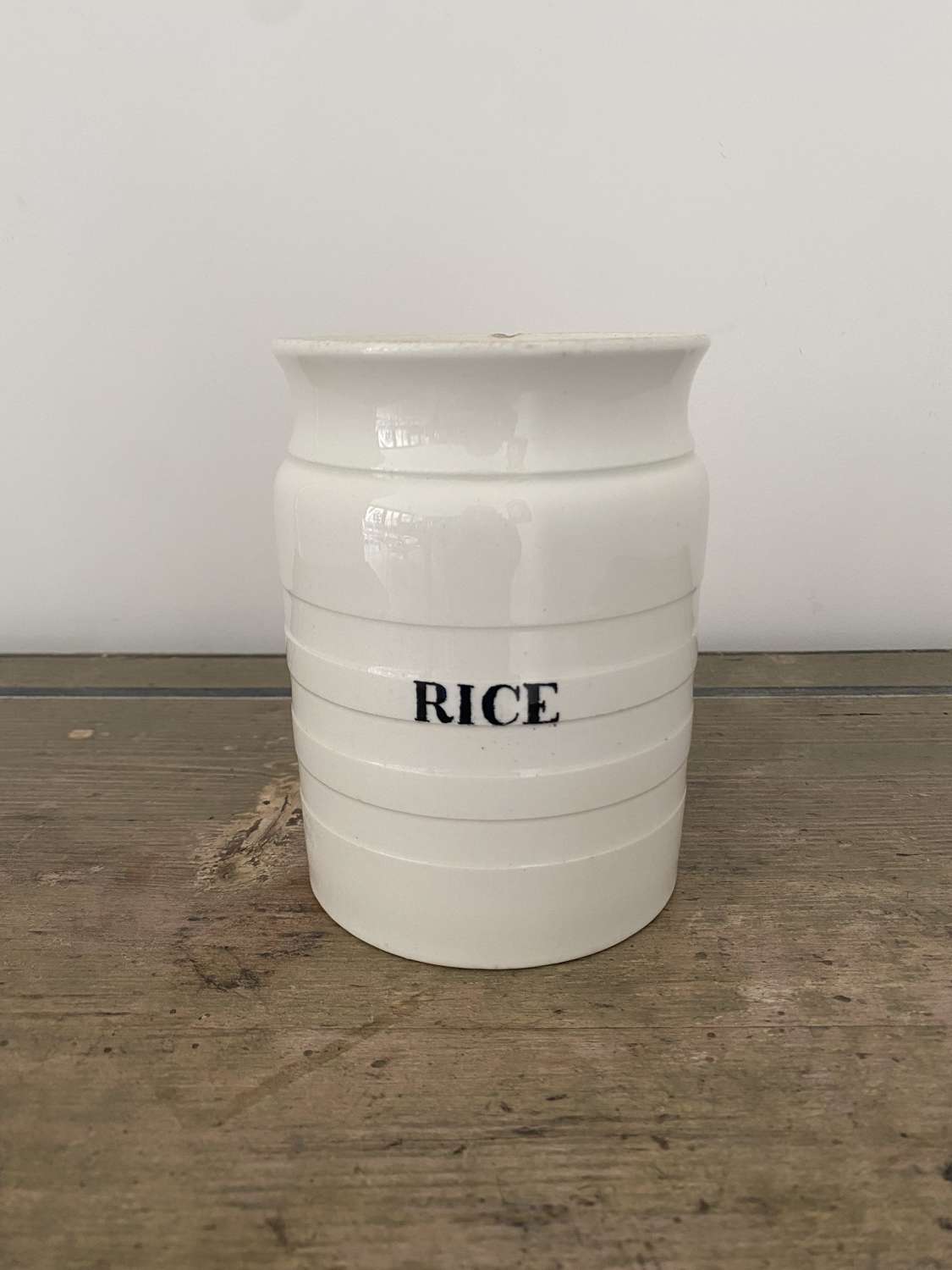 Late Victorian White Banded Ironstone Rice Jar - No Lid