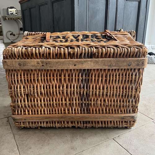 Excellent Condition Antique Laundry Basket - Malvern Laundry