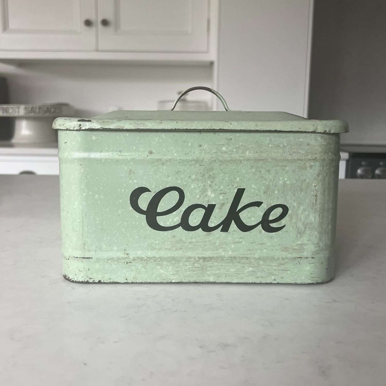 1930s Green Speckled Cakes Tin