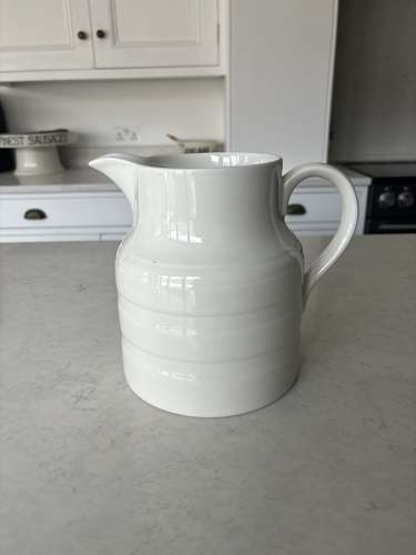 Large White Banded Ironstone Four Pint Dairy Milk Jug