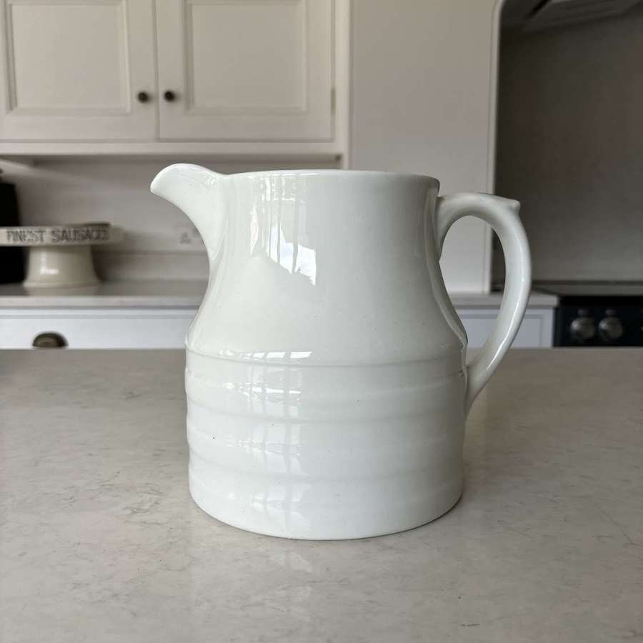 Lovely Condition Edwardian White Ironstone Four Pint Dairy Milk Jug