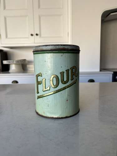 Early 20th Century Flour Tin. Gilded Lettering.