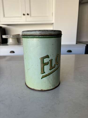 Early 20th Century Flour Tin. Gilded Lettering.