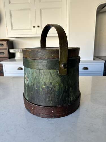 Victorian Banded Flour Barrel in Lovely Orig Paint with Lid & Handle