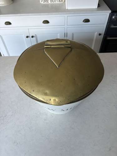 Edwardian Dairy Supply Co’s White Ironstone New Milk Pail & Brass Lid