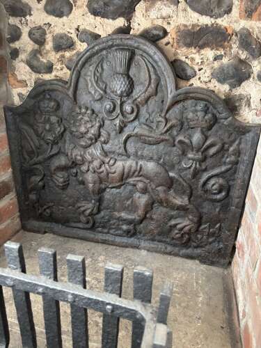 Early Victorian Iron Fireback with Central Lion