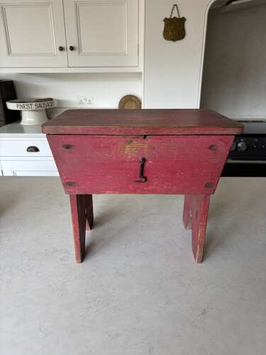 Early 20th Century Pine Box Stool with Lift up Lid in its Original Paint