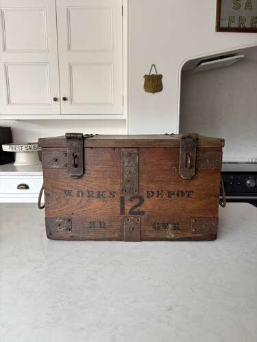 Early 20thC Solid Oak British Railways GWR Works Depot Trunk. No 12