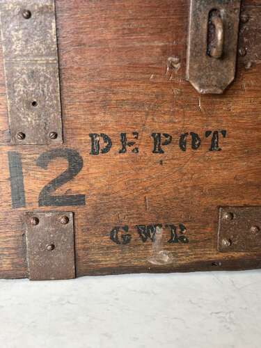 Early 20thC Solid Oak British Railways GWR Works Depot Trunk. No 12