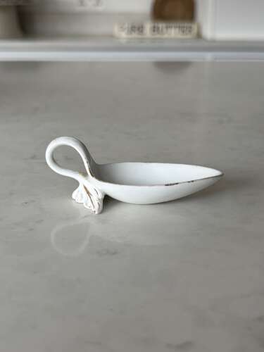 Victorian White China Medicine Spoon - Mint Condition