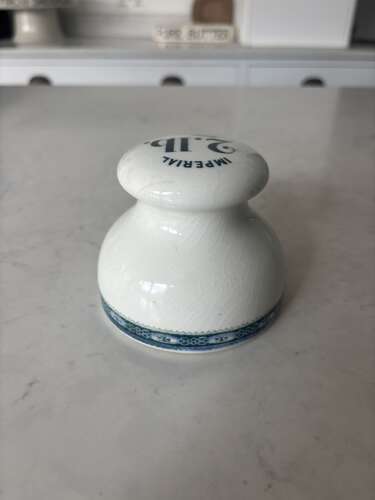 Superb Condition WT Avery Ceramic 2lb Imperial Weight