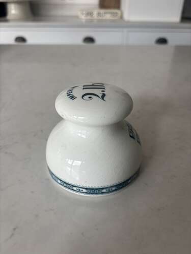 Superb Condition WT Avery Ceramic 2lb Imperial Weight