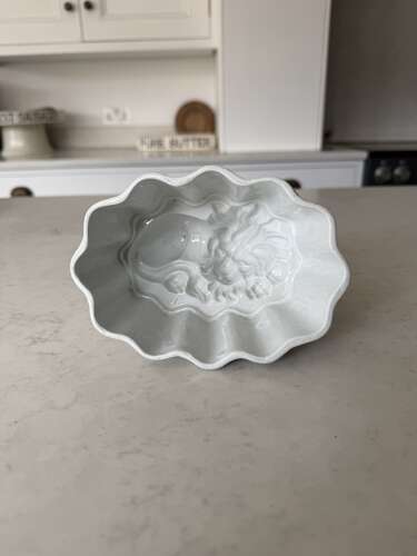 Late Victorian White Ironstone Rare Lion Jelly Mould