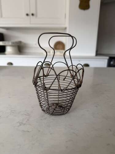 Early 20thC Wire Work Garlic Basket