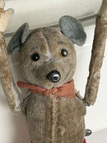 Rare 1930s Schuco Tumbling Mouse. Working With Key.
