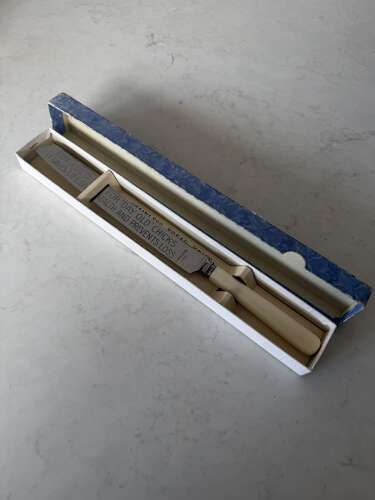 Early 20th Century Advertising Bread Knife in Original Box