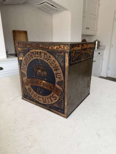 Early 20thC Grocer’s Shop Advertising Tin - Meredith & Drew Cream Crackers
