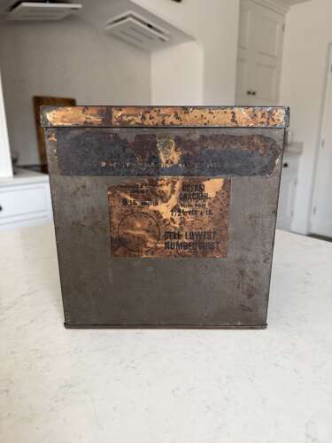Early 20thC Grocer’s Shop Advertising Tin - Meredith & Drew Cream Crackers